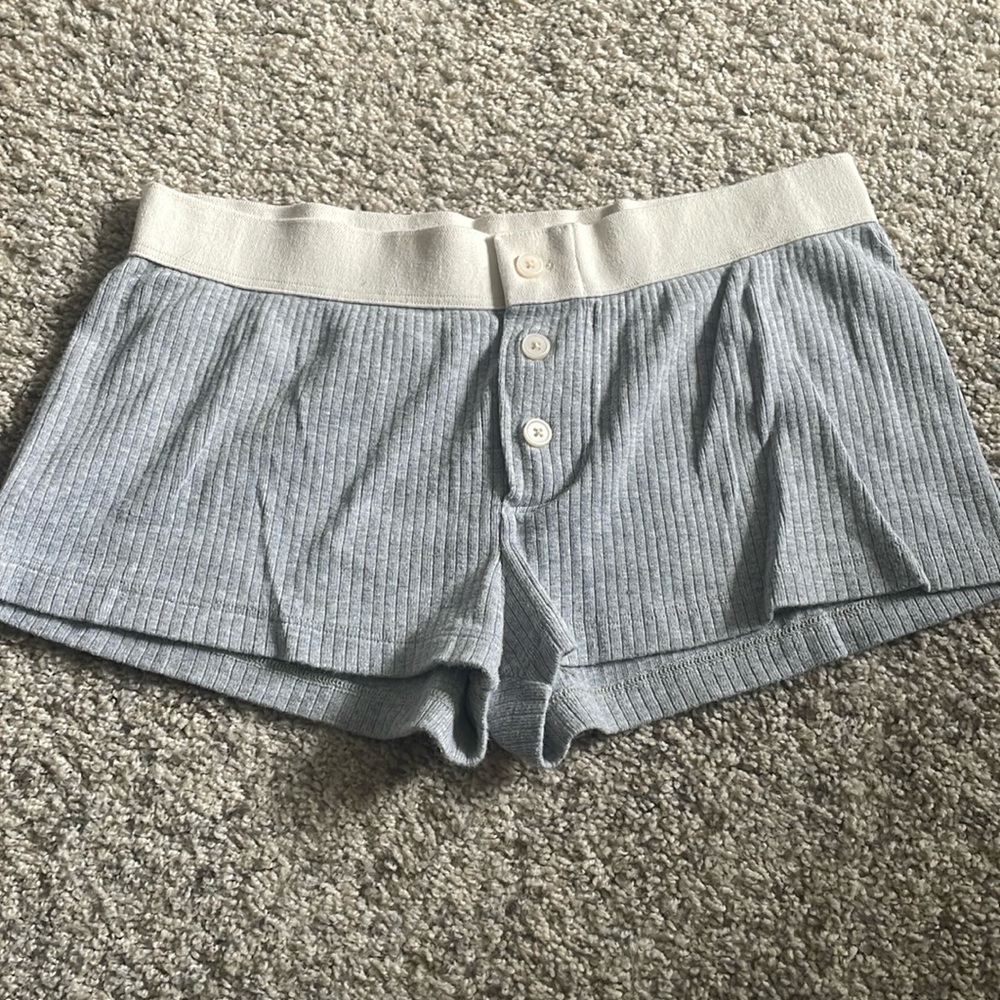 Brandy Melville shorts